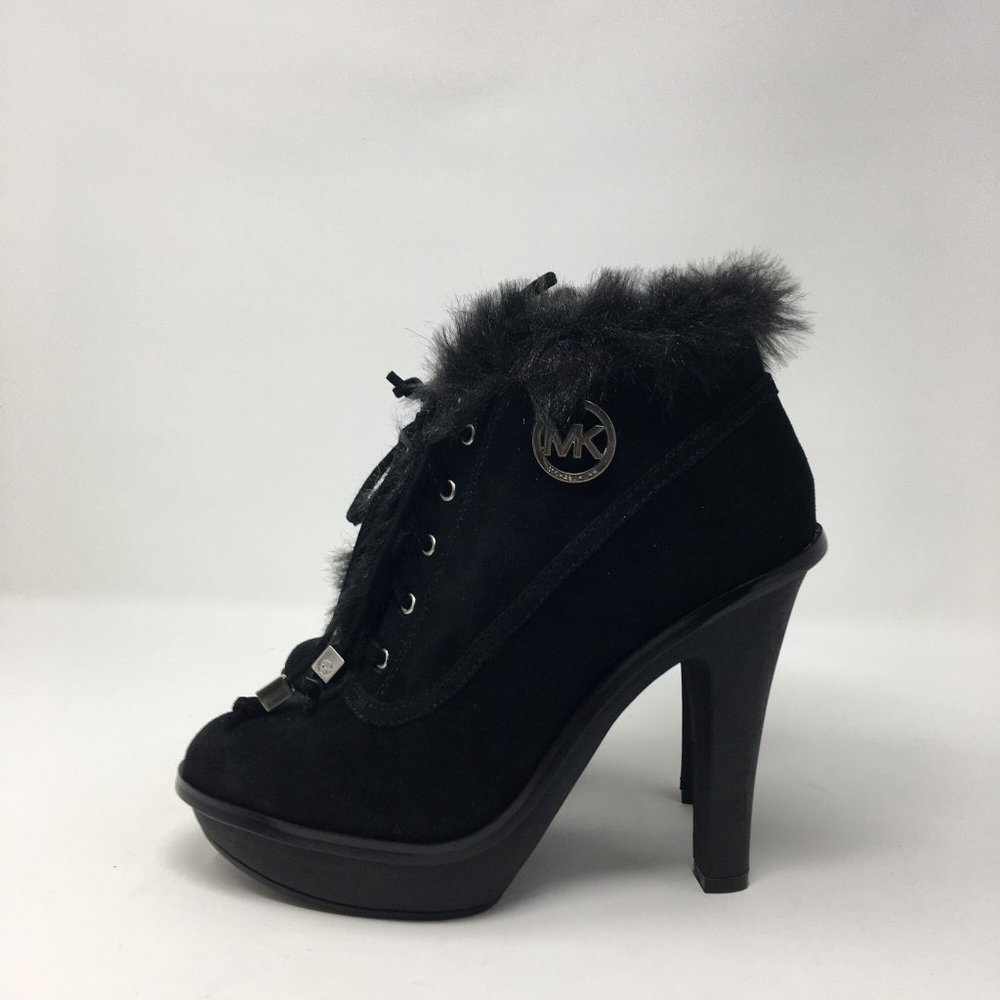 Michael Kors/ New, Carlie Lace Up Black, Size: 5.5 - Picture 3 of 6